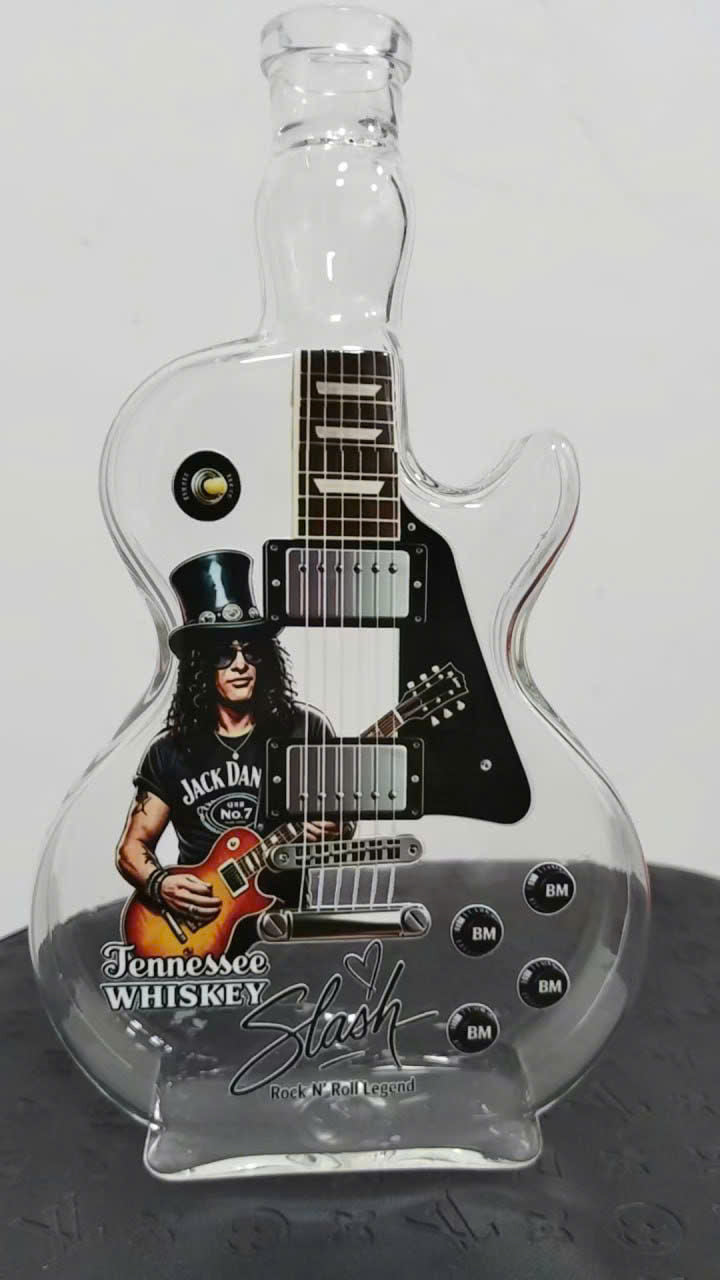 Jack Daniel’s Slash Old No 7 Guitar Shaped Decanter