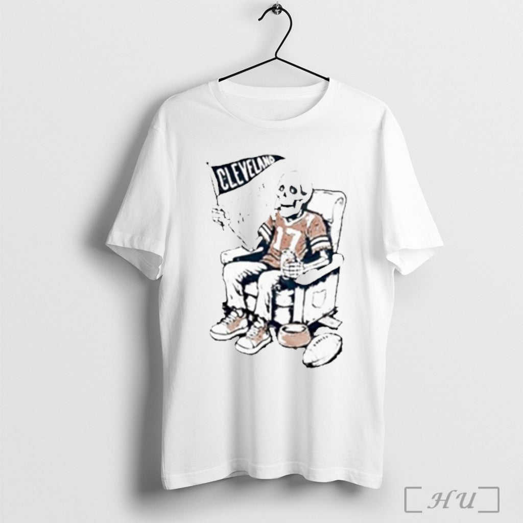 Officials Cleveland Browns Keep On Waiting Skeleton T Shirt