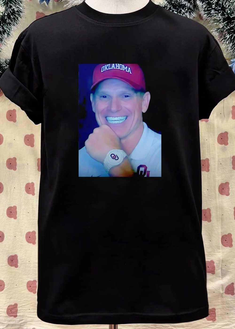 Oklahoma Sooners Head Coach Brent Venables Smiling Wearing A Grill Shirt