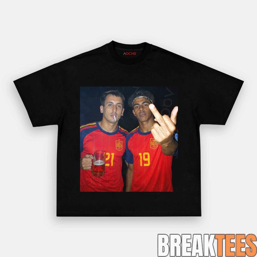 Spain Drunk Football Fans Graphic T-Shirt