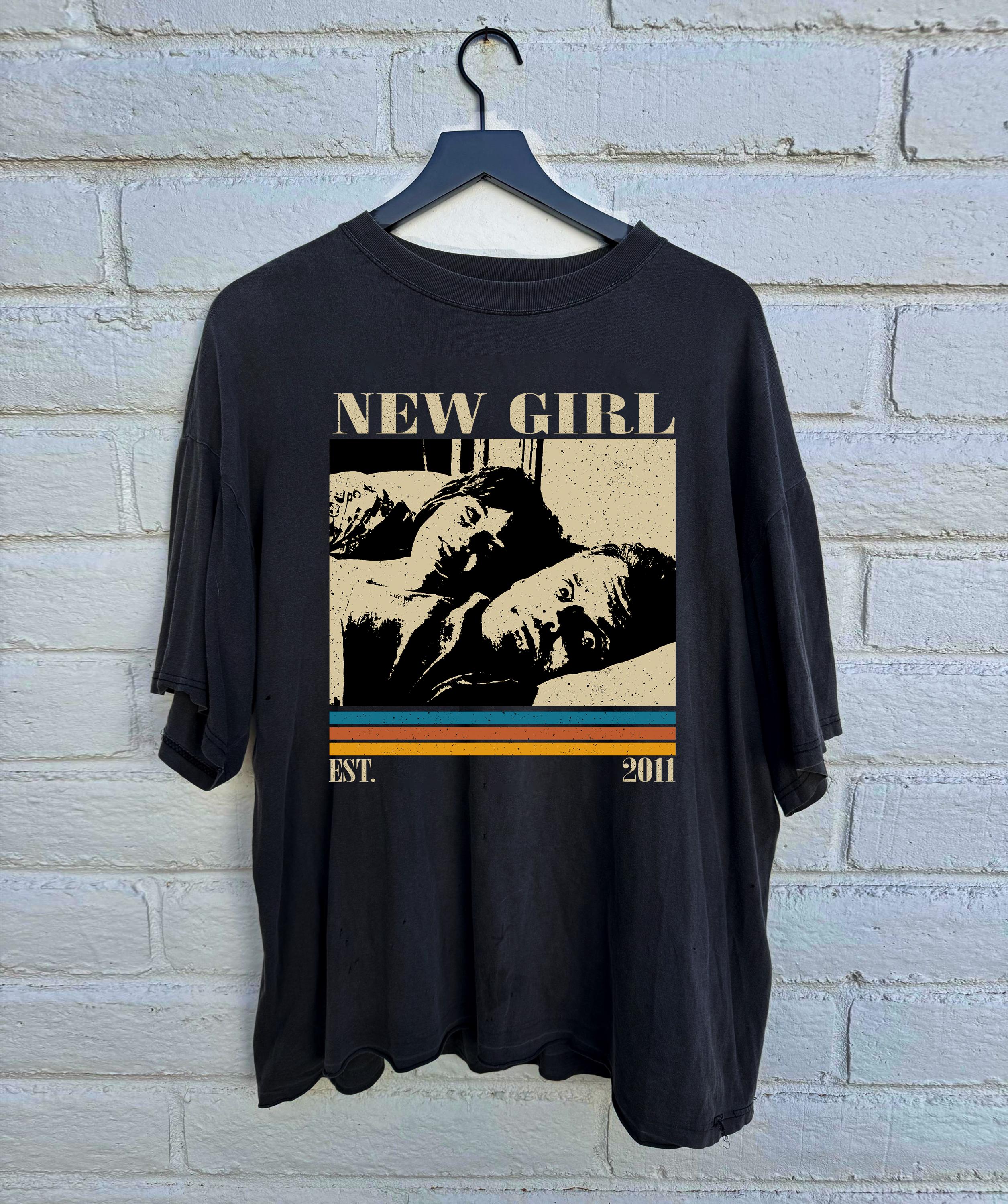 Girl Tv Series Comfort Colors Retro Vintage Unisex T-shirt, Sweatshirt, Hoodie (3)