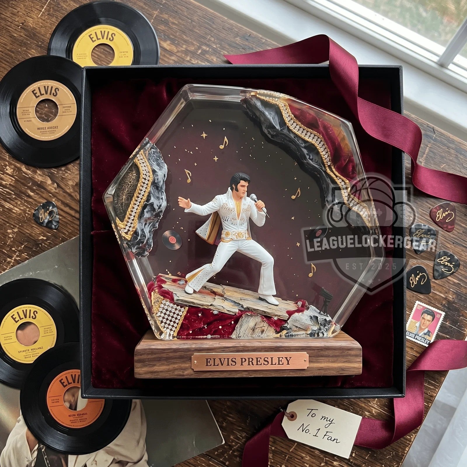 Elvis Presley The King Of Rock n Roll Fantasy Decor Diorama