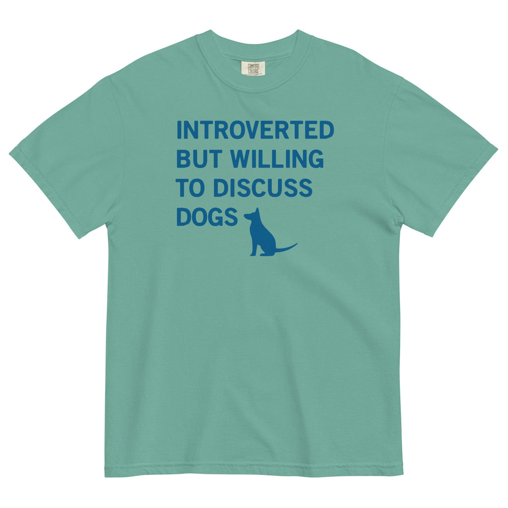Introverted But Willing To Discuss Dogs Men's Relaxed Fit Tee