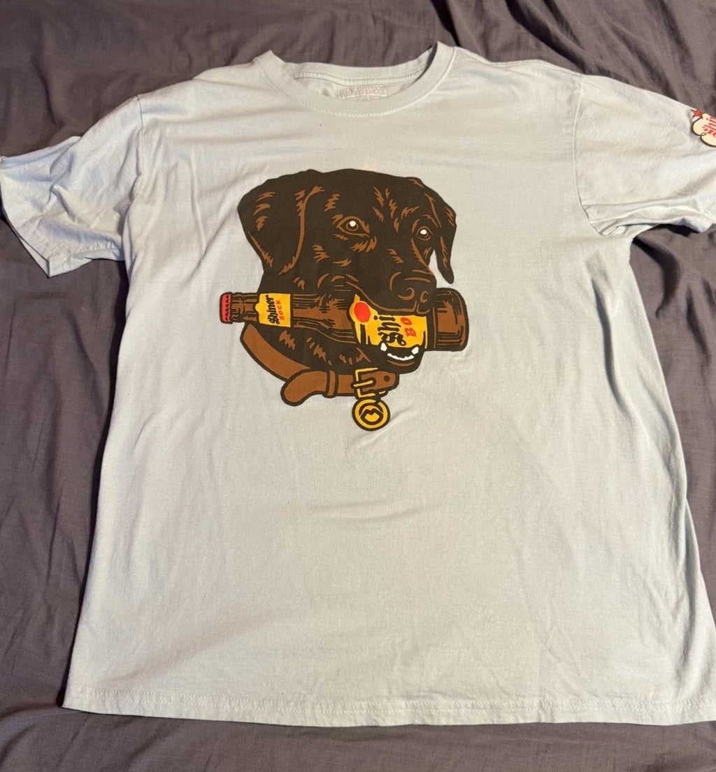 Shiner Magellan Outdoors White Dog Beer Graphic T-Shirt Men’s Size L
