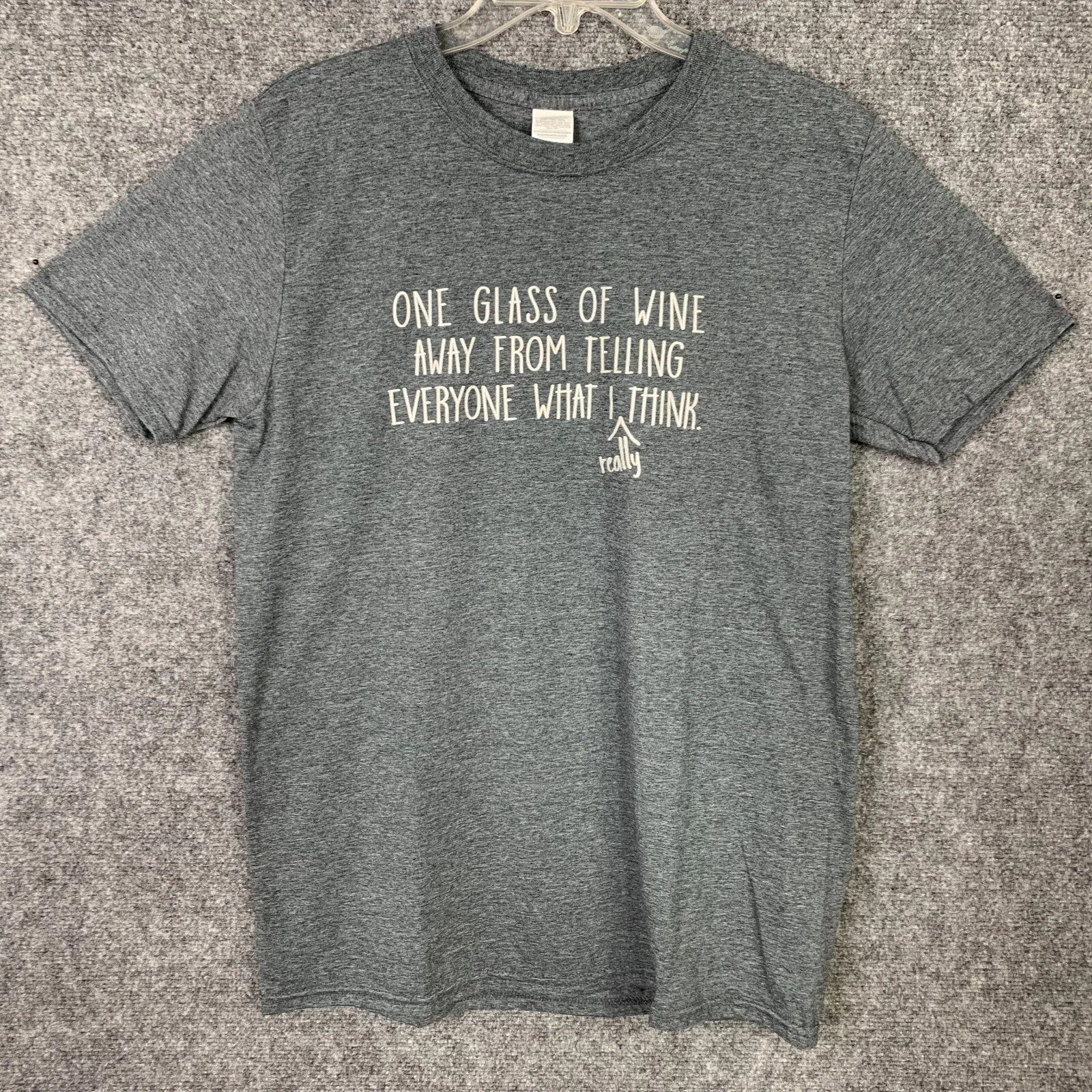 Gildan Activewear Text Tee Unisex Women M Gray “glass of wine . .” Cotton Blend