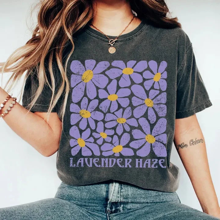 Lavender Haze Floral Graphic T-Shirt Vintage Oversized Purple Flower Daisy Tee