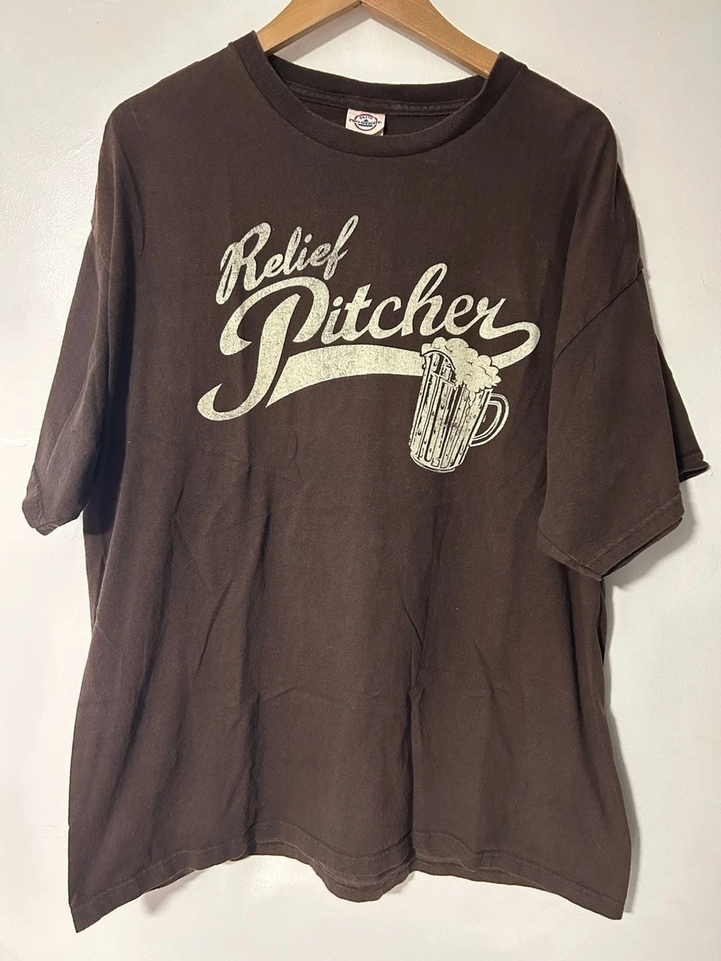 Vintage Baseball Relief Pitcher Beer Graphic T-Shirt Brown