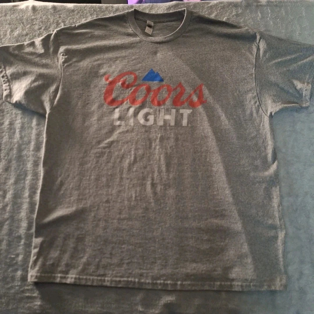 Coors Light Beer T-Shirt Size XL Cotton Gray Tee Cotton Blend Short Sleeve