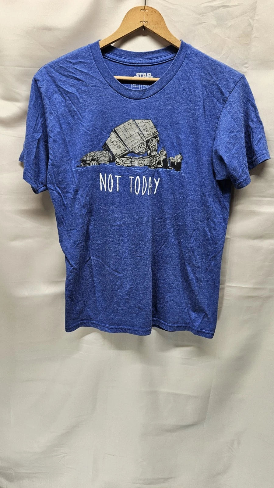Star Wars  Mens T-Shirt - Not Today Lazy AT-AT Image Crew Neck sz Medium