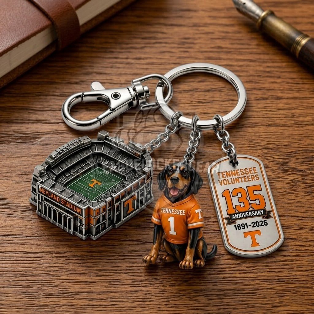 Tennessee Volunteers 135th Anniversary Smokey Mascot Keychain