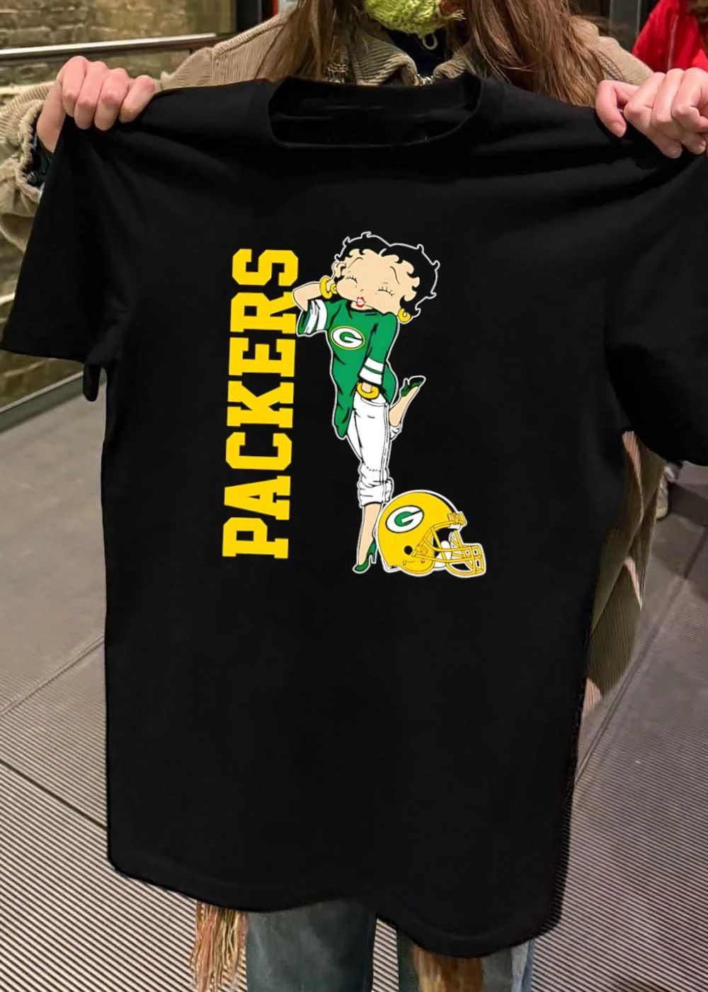 Betty Winking and Leaning on Helmet Packers shirt