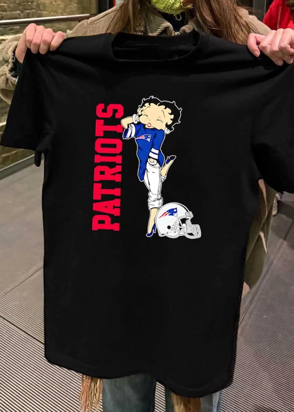 Patriots Betty Standing with Helmet Patriots shirt